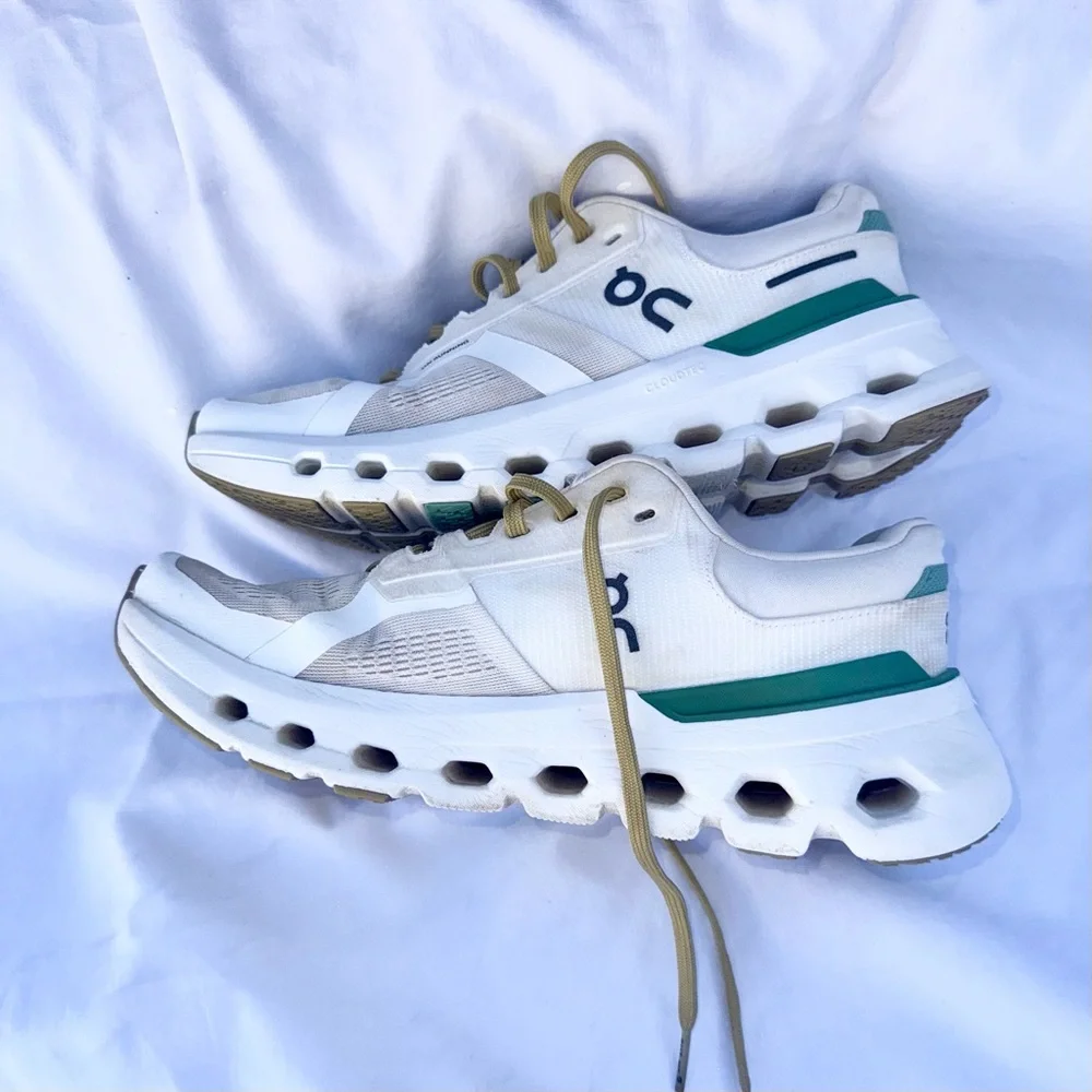 ON Cloudrunner 2 White Green Size 8.5 Women’s - Picture 2 of 6